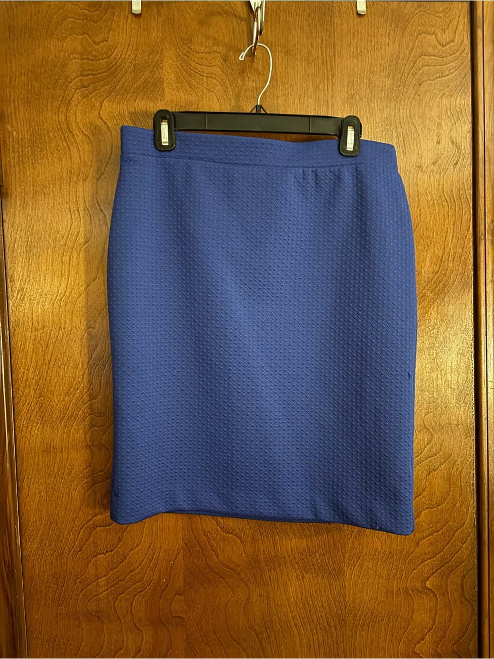 French Blue Textured Pull on Pencil Skirt by Elle size M